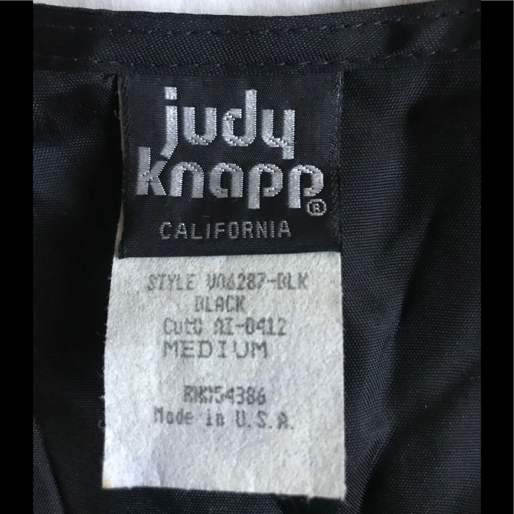 Vintage JUDY KNAPP CALIFORNIA ,size  M black velvet like vest! - Picture 9 of 16